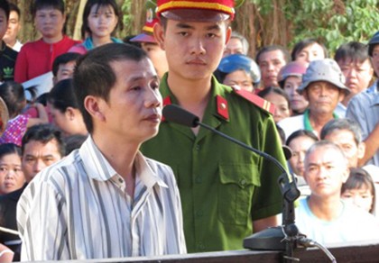 Lãnh án tử vì đâm chết người can ngăn mình đánh nhau