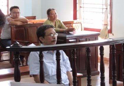 'Bị cáo cảm thấy nhục nhã khi đứng trước HĐXX xin giảm án'