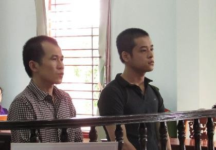 Buồn gia đình, trượt dài vào ma túy và tù tội