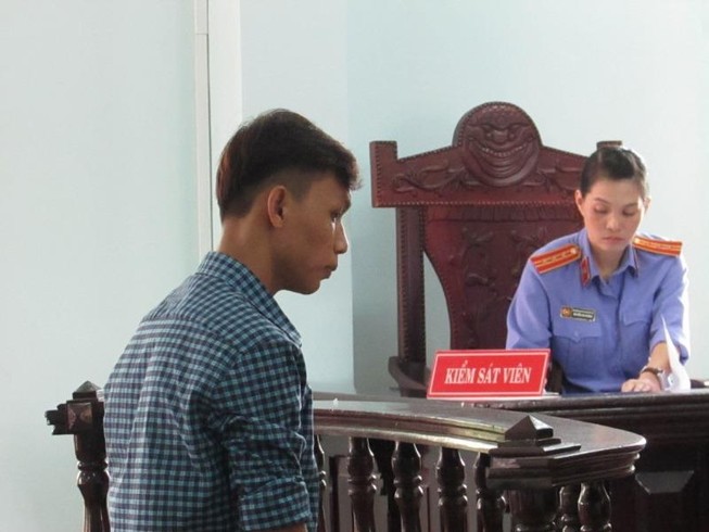 Bẻ hướng camera theo dõi vẫn không thoát