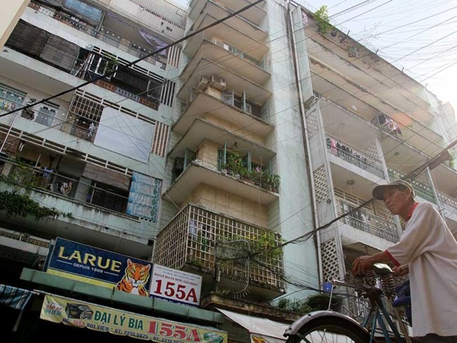 Bác xây căn hộ siêu nhỏ vì sợ ổ chuột trên cao