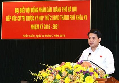 Chủ tịch Hà Nội trả lời cử tri về việc chọn trồng cây phượng