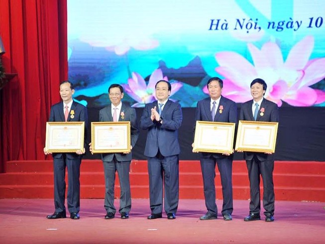 Ông Nguyễn Thế Thảo nhận huân chương Độc lập hạng Nhất