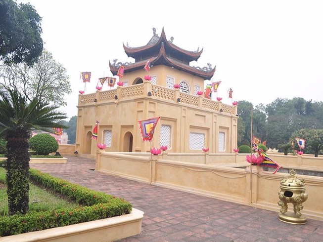 Chủ tịch Hà Nội phê bình việc “làm mới” di tích
