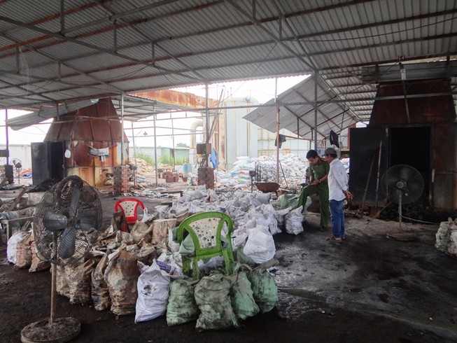 Bắt cơ sở ô nhiễm ở “điểm nóng” Long An