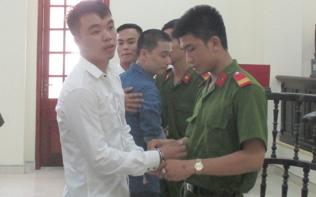 Nổ súng quân dụng gây chết người