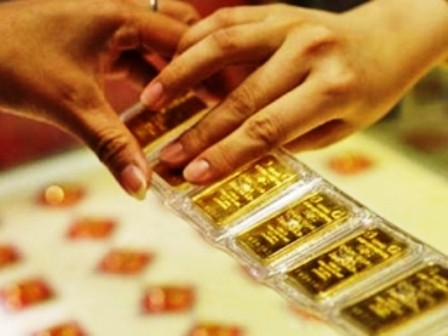 Vàng bất ngờ giảm phiên đầu tuần
