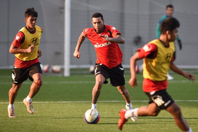 CLB Singapore trả 1 tỉ đồng/tháng cho cựu sao Arsenal