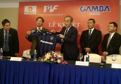 PVF hợp tác Gamba Osaka