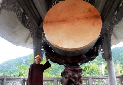 Chiêm ngưỡng chiếc trống độc nhất vô nhị ở ngôi chùa quê