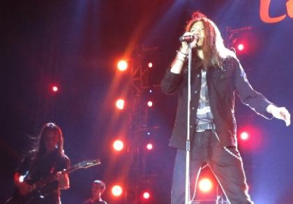 Khán giả Huế cuồng nhiệt trong đêm rock 'Lửa Cố đô'