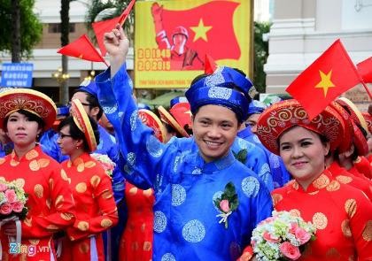 100 cặp đôi dự lễ cưới tập thể trong ngày Quốc khánh 2-9