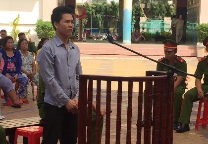 Án mạng từ chuyện chụp ảnh vợ bạn nhậu không xin phép