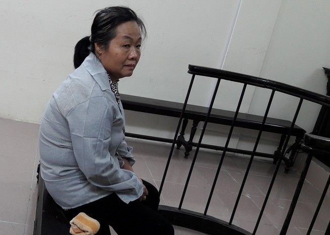 Lừa 'chạy' việc cho giáo viên kiếm hàng trăm triệu đồng