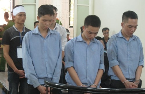 Giết người chỉ vì bị từ chối uống cốc bia