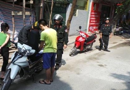 CSCĐ Hà Nội xử phạt hơn 8.500 trường hợp không đội mũ bảo hiểm