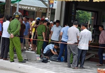 Khởi tố kẻ đâm chết mẹ và em gái vợ cũ vì không đòi được nợ