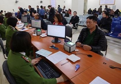 Ngưng miễn phí cấp mới căn cước công dân