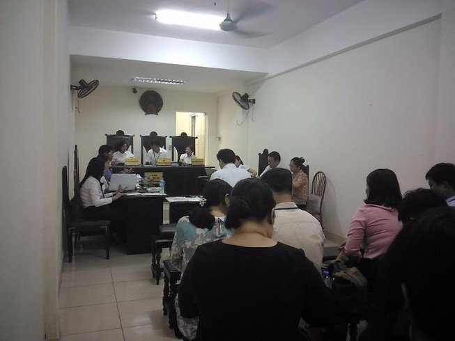 Vụ kiện Bộ trưởng GD&ĐT: Tòa gửi giấy mời thứ trưởng