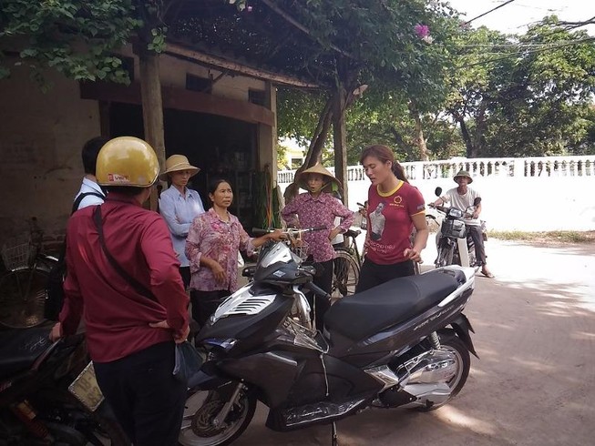 Vụ hai bé gái bị chôn trong vườn: 'Quá đau đớn'