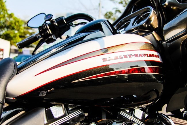 Cận cảnh Harley-Davidson Road Glide Special duy nhất tại Việt Nam