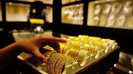 Vàng giảm mạnh, xuống dưới 35 triệu đồng