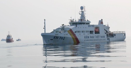 Vụ máy bay SU-22 rơi: Tìm thấy thi thể phi công kẹt trong buồng lái