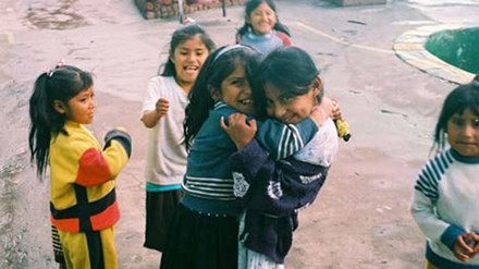 Nhà tù kỳ dị nhất thế giới ở Bolivia