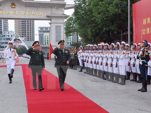 Bộ trưởng Quốc phòng Việt Nam-Trung Quốc hội đàm ở biên giới