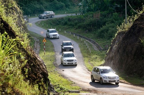 Kinh nghiệm sống còn khi lái xe tự động lên đèo, xuống dốc (Bài 1)