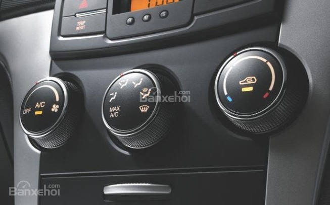 Nên bật điều hòa không khí trên ô tô vào mùa đông?