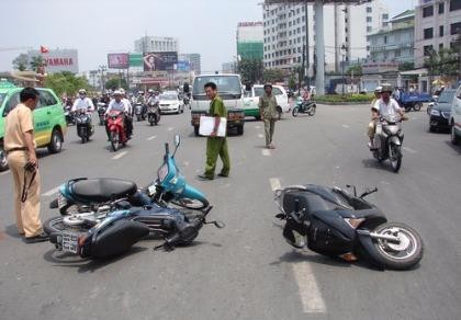 Trách nhiệm hình sự và dân sự đối với vụ án tai nạn giao thông