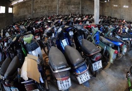 Thủ tục nhận lại xe cho mượn và bị công an tạm giữ