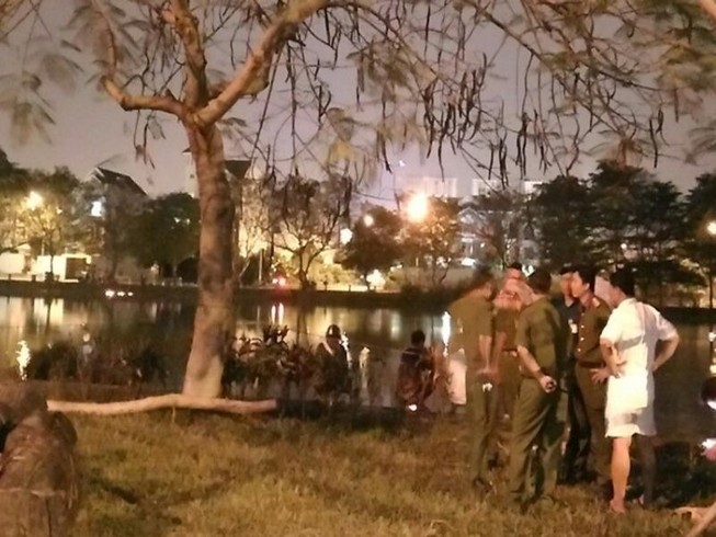 Mẹ ôm 2 con nhảy sông ở Sài Gòn tự vẫn