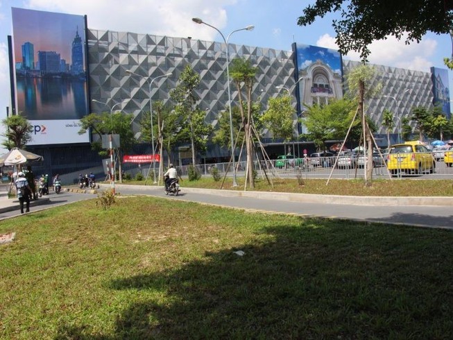 Hoàn thành bãi xe 550 tỉ đồng ở sân bay Tân Sơn Nhất