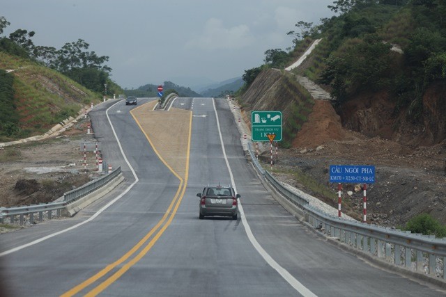 Không thu tiền đỗ xe, đi vệ sinh ở trạm dừng chân