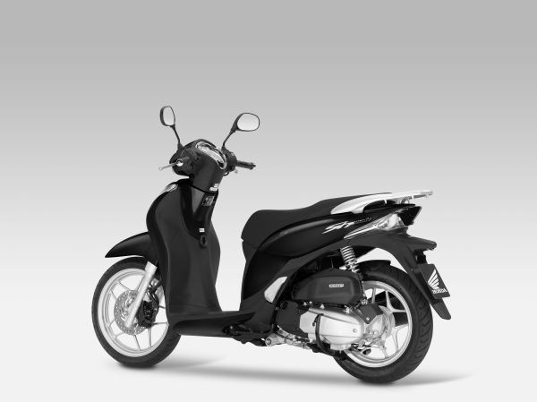 Honda Việt Nam triệu hồi hơn 12.000 xe lỗi