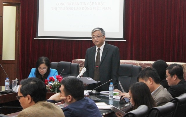 Hàng ngàn cử nhân, thạc sĩ thất nghiệp