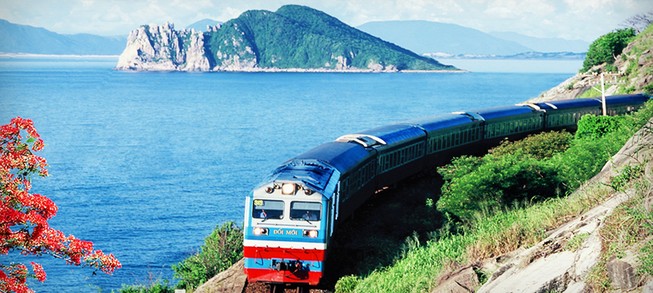 Người dân không phải vạ vật chờ tàu, xuống nhầm ga