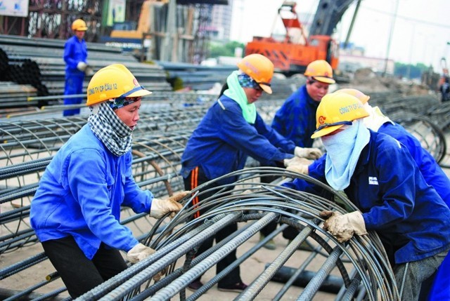 Tạm thu BHXH cho doanh nghiệp chưa kịp xây dựng bảng lương