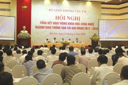 Nhập công nghệ nước ngoài về tháo bớt thiết bị để... cải tiến
