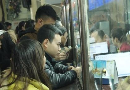 Thêm và ngừng chạy nhiều chuyến tàu trước và sau lễ