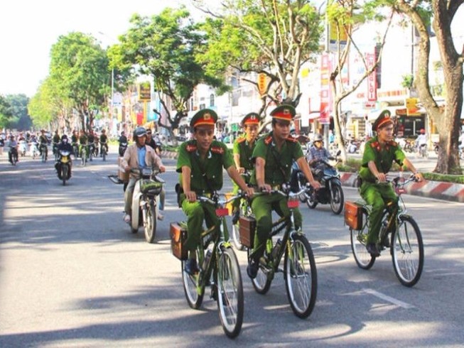 Cẩn trọng việc khuyến khích đi xe đạp