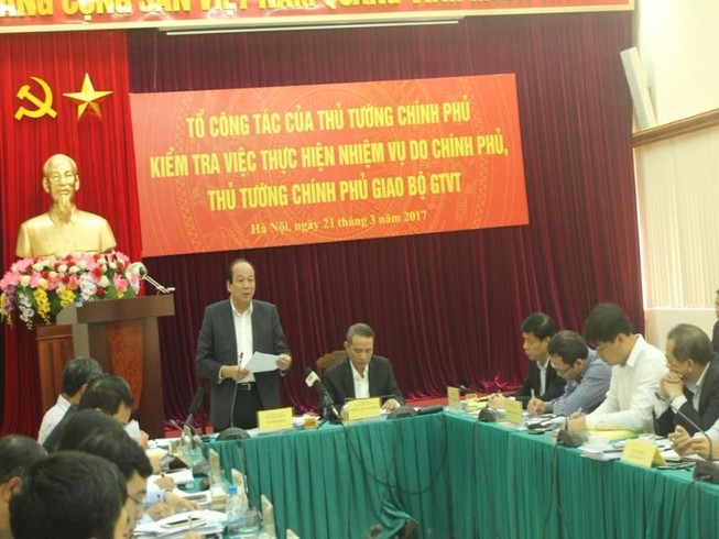 Bộ Giao thông không nên 'ôm' việc nạo vét đường thủy
