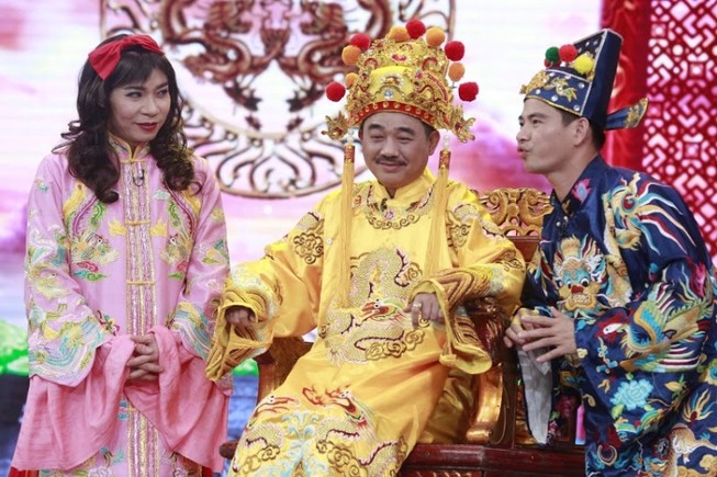 Đêm qua công diễn, Táo quân 2016 nói chuyện gì?