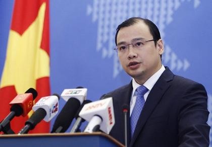 Công bố đường dây nóng hỗ trợ công dân Việt Nam sau khủng bố tại Pháp
