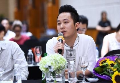 Ca sĩ Tùng Dương: 'Tình hình âm nhạc đang rất rối ren'