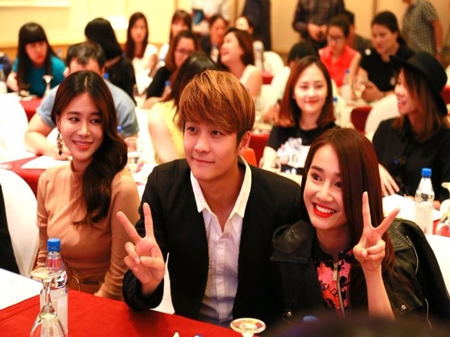 Kang Tae Oh: 'Nhã Phương hôn thiếu chuyên nghiệp'