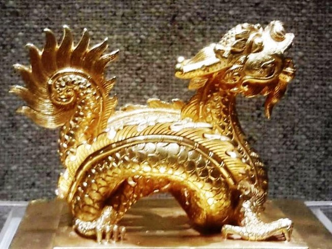Trưng bày công khai Bảo vật quốc gia bằng vàng