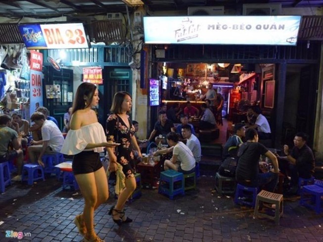 Hà Nội tiếp tục lấy ý kiến quy tắc ứng xử nơi công cộng